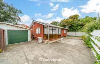 32b Tennyson Street, Petone