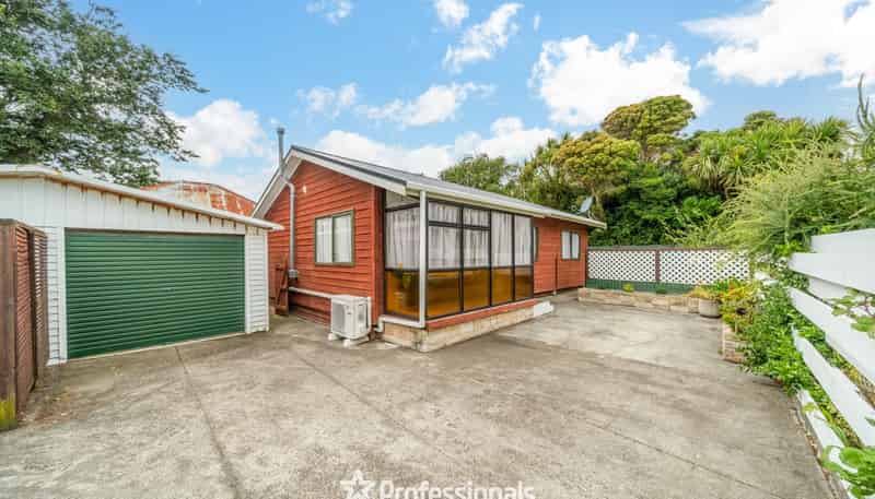 32b Tennyson Street, Petone
