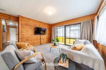 32b Tennyson Street, Petone