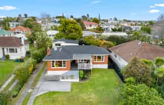 39 Sherwood Avenue, Te Atatu South