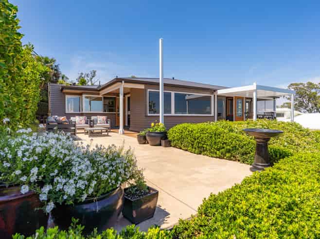 135 Thompson Road, Bluff Hill