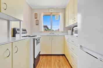 4/2A Catherine Street, Parkside