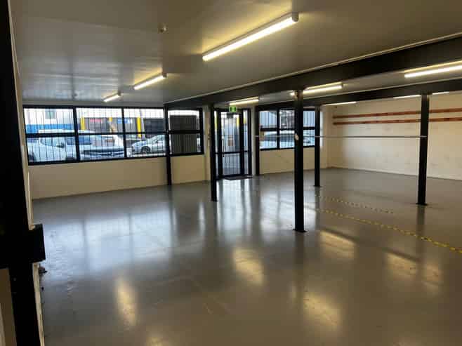 Sydenham - Newly Refurbished & Ready to Go