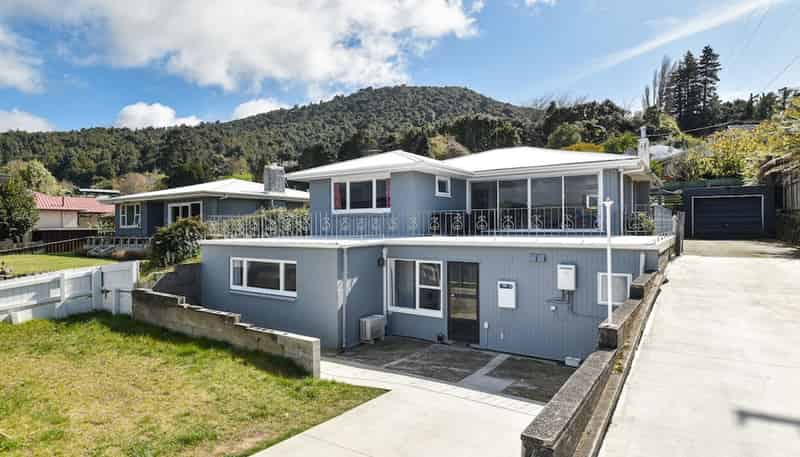 307 Clayton Road, Pukehangi