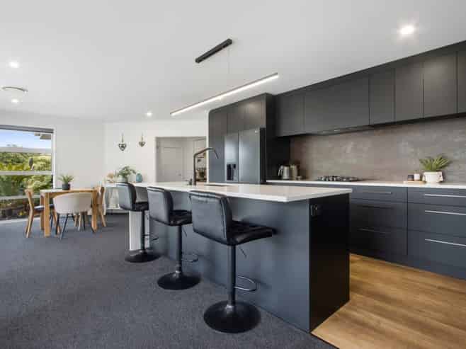 2 Gleneagles Drive, Katikati