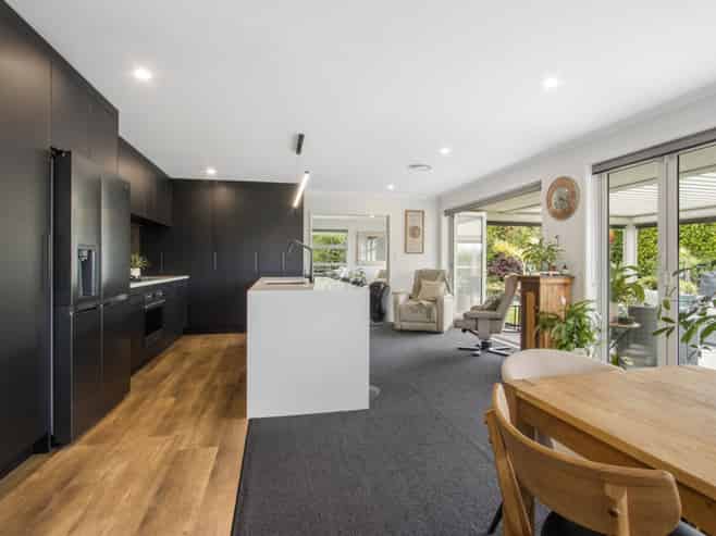 2 Gleneagles Drive, Katikati