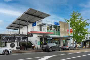 ROLLER DOOR ACCESS IN THE HEART OF PARNELL