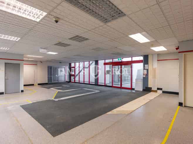 ROLLER DOOR ACCESS IN THE HEART OF PARNELL