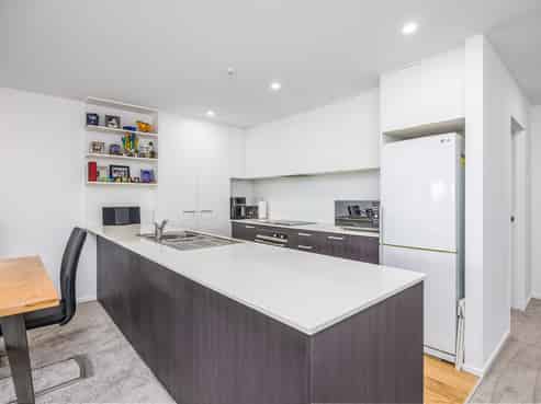 57/8 Thompson Park Road, Mount Wellington