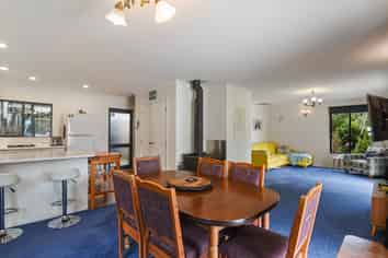 8 Chingford Road, Lake Rotoma