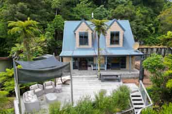 8 Chingford Road, Lake Rotoma