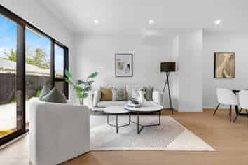 101B & D Gossamer Drive, Pakuranga Heights