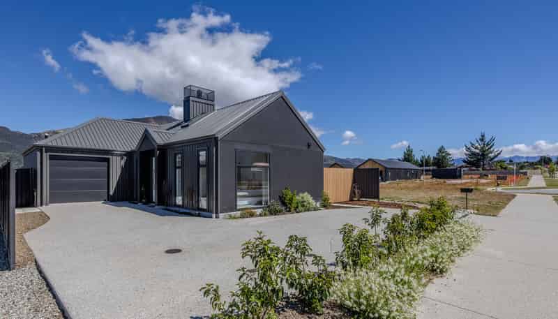 8 Longview Drive, Lake Hawea
