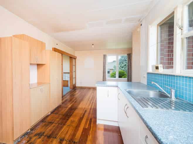 10 Somerset Crescent, Highbury