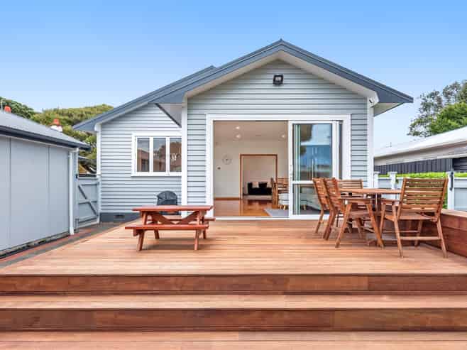 11 Thornycroft Avenue, Epuni