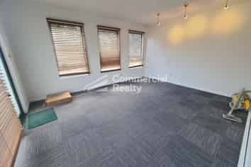 Gated Facility Live/Work 90M²