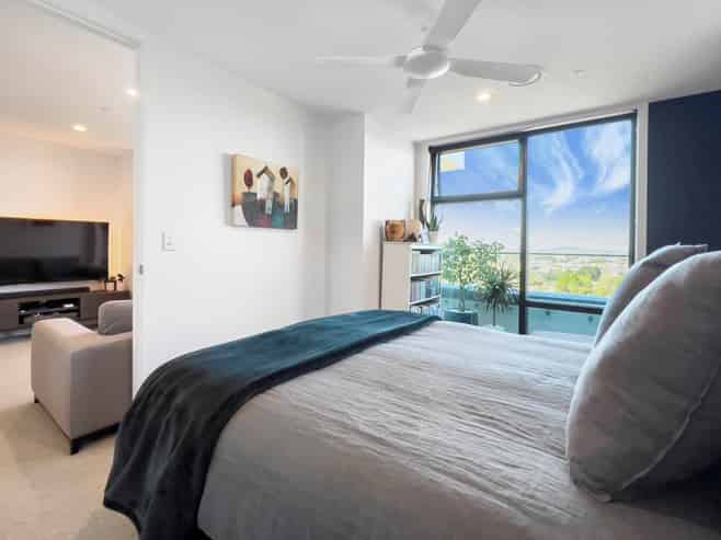 802/6 Waikumete Road, Glen Eden