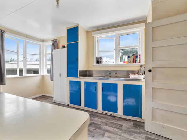 2 Dixon Avenue, Hawera