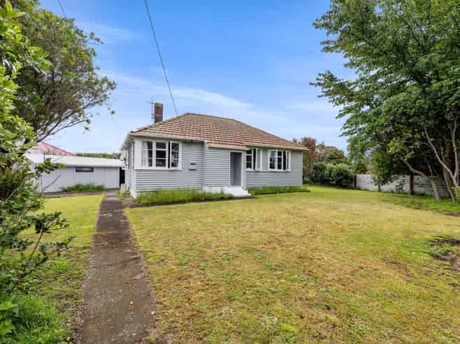 2 Dixon Avenue, Hawera