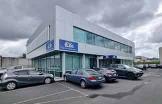 MODERN GROUND FLOOR WILLIAM PICKERING OFFICE
