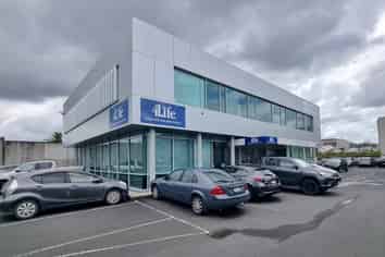 MODERN GROUND FLOOR WILLIAM PICKERING OFFICE
