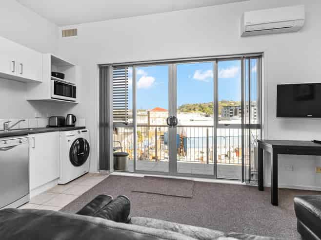 305/10 Flower Street, Eden Terrace