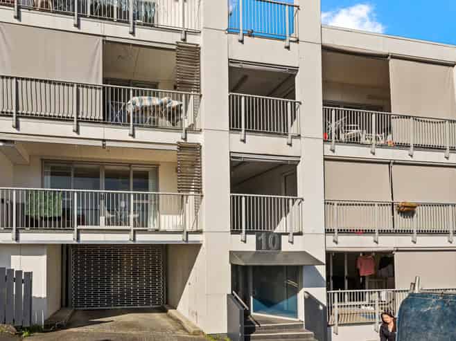 305/10 Flower Street, Eden Terrace