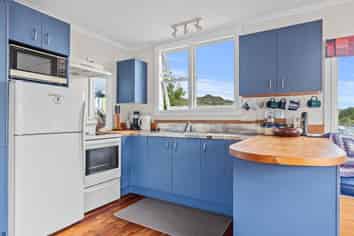 10 North Street, Mokau