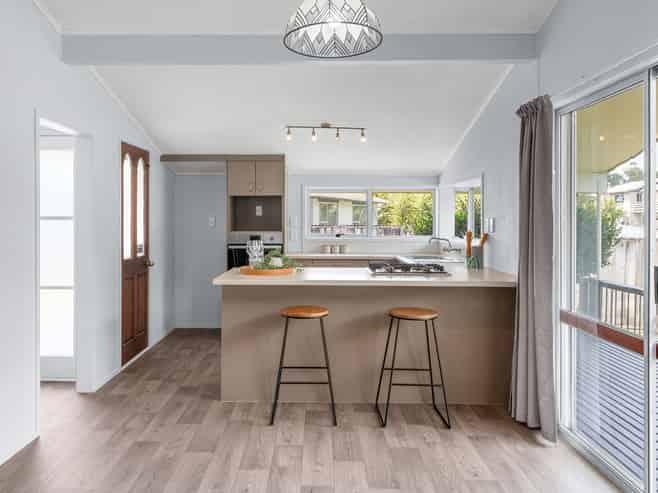 37 Exeter Street, Glenview