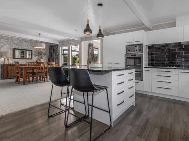 36 Tweed Road, Papakowhai