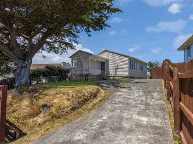 25 Tuki Street, Titahi Bay