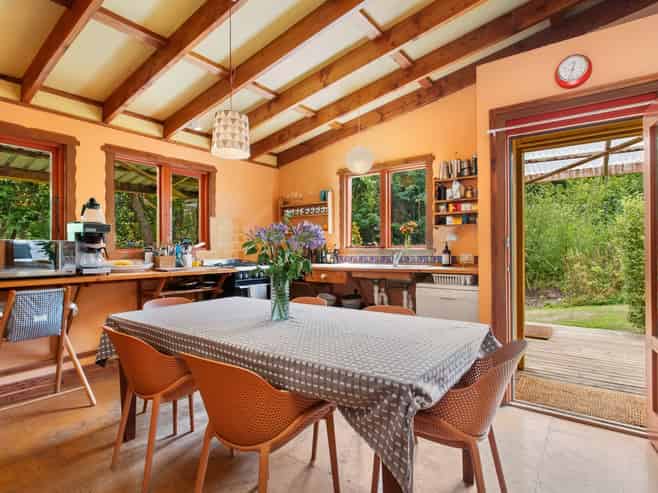 20 Usshers Road, Little River