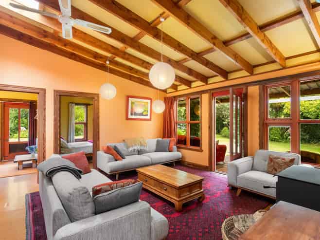 20 Usshers Road, Little River