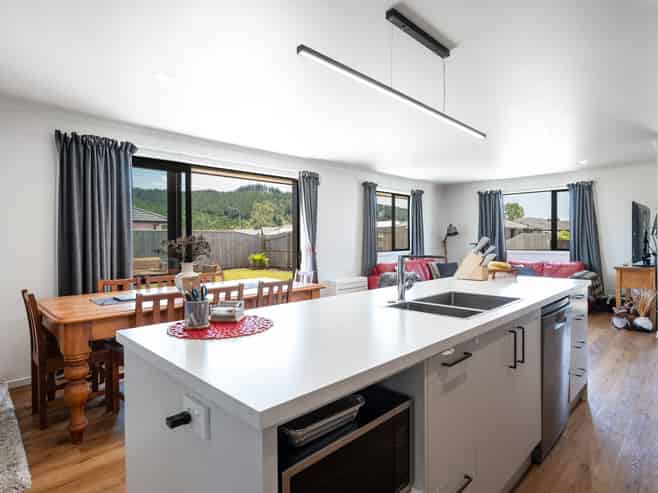 44 George Fyfe Way, Wakefield