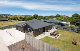 44 George Fyfe Way, Wakefield