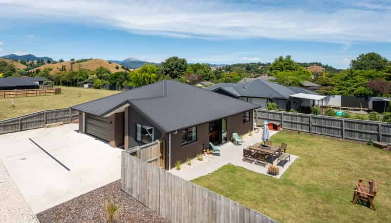 44 George Fyfe Way, Wakefield