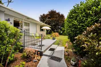 39 Oberon Street, Stratford