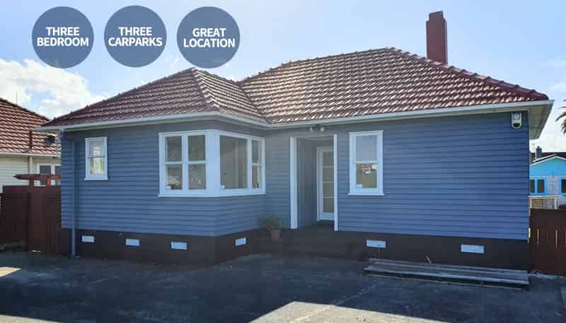 1 Coles Crescent, Papakura