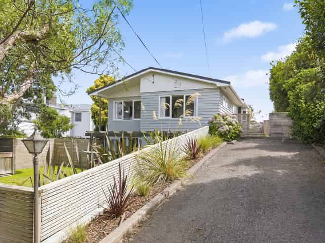 7 Whyte Street, Paraparaumu Beach