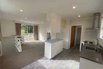 B/3 Peckham Grove, Tawa