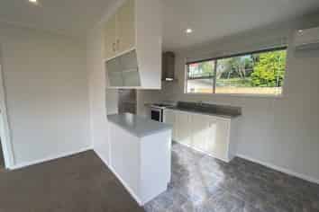 B/3 Peckham Grove, Tawa