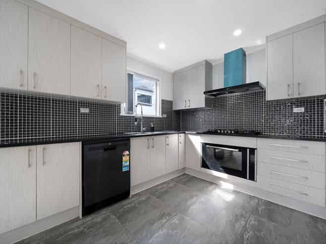 17 Kohinoor Avenue, Mangere