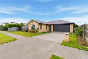 23 Luxembourg Crescent, Halswell