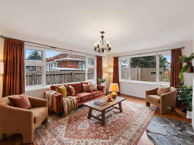 9 Larsen Road, Panmure