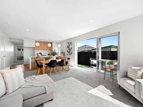 45 Maanihi Drive, Rototuna North