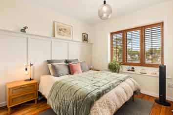 180 Sutherland Road, Lyall Bay