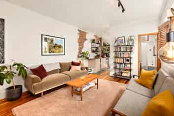 180 Sutherland Road, Lyall Bay