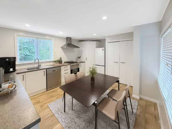 1/10 Queens Drive, Kilbirnie