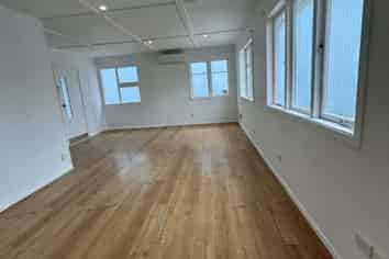 4091 Great North Road , Glen Eden