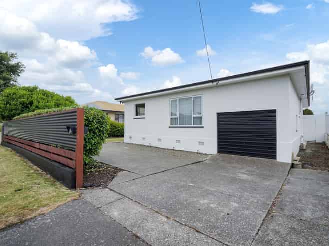 87 Stobo Street, Grasmere